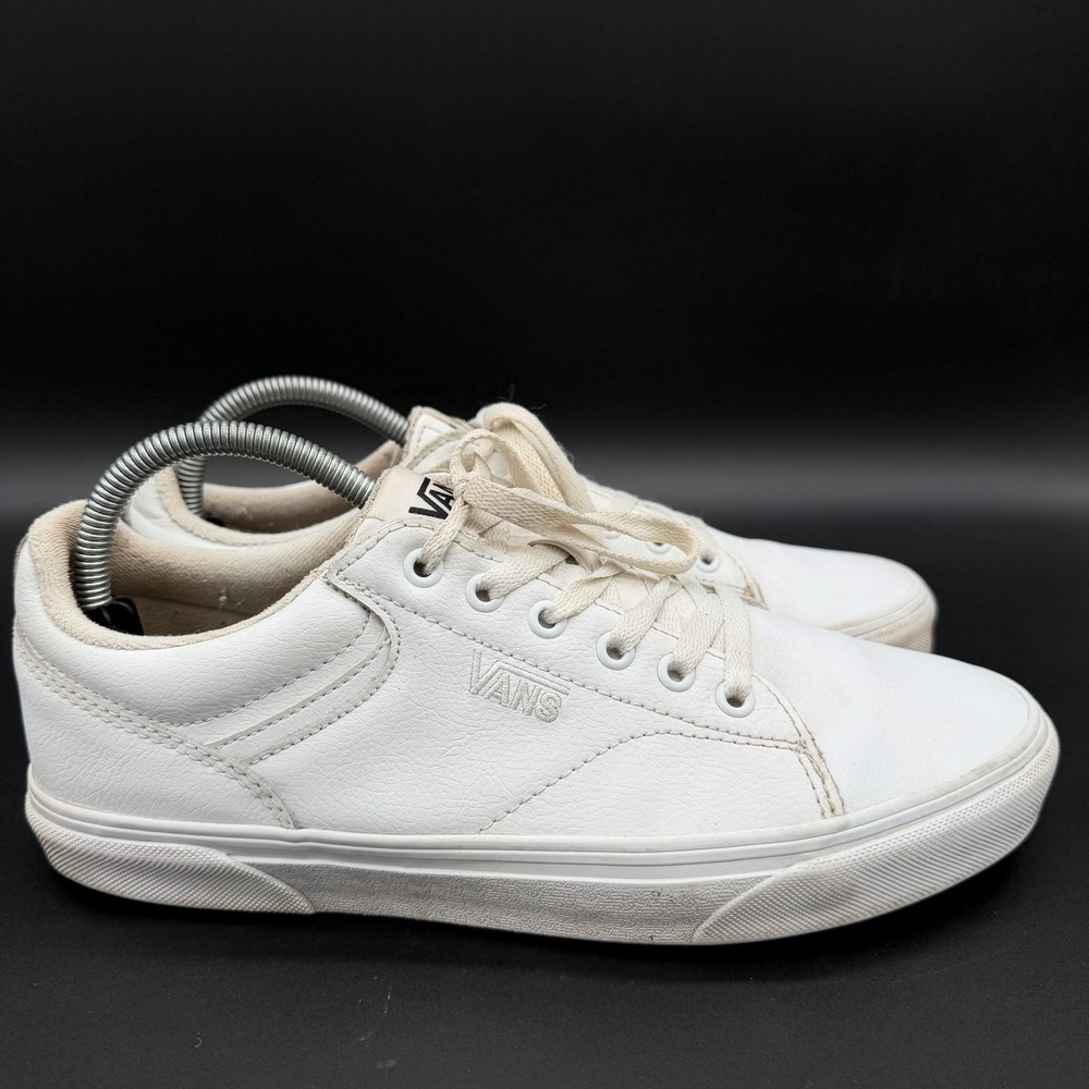 Vans Seldan Mens Size 9 White Leather Skateboarding Athletic Shoes Used